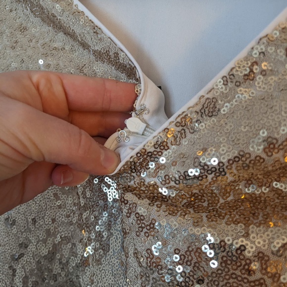 Lulu's gold shimmer sequin mini dress | Size medium (fits small!) โจ - Picture 7 of 16